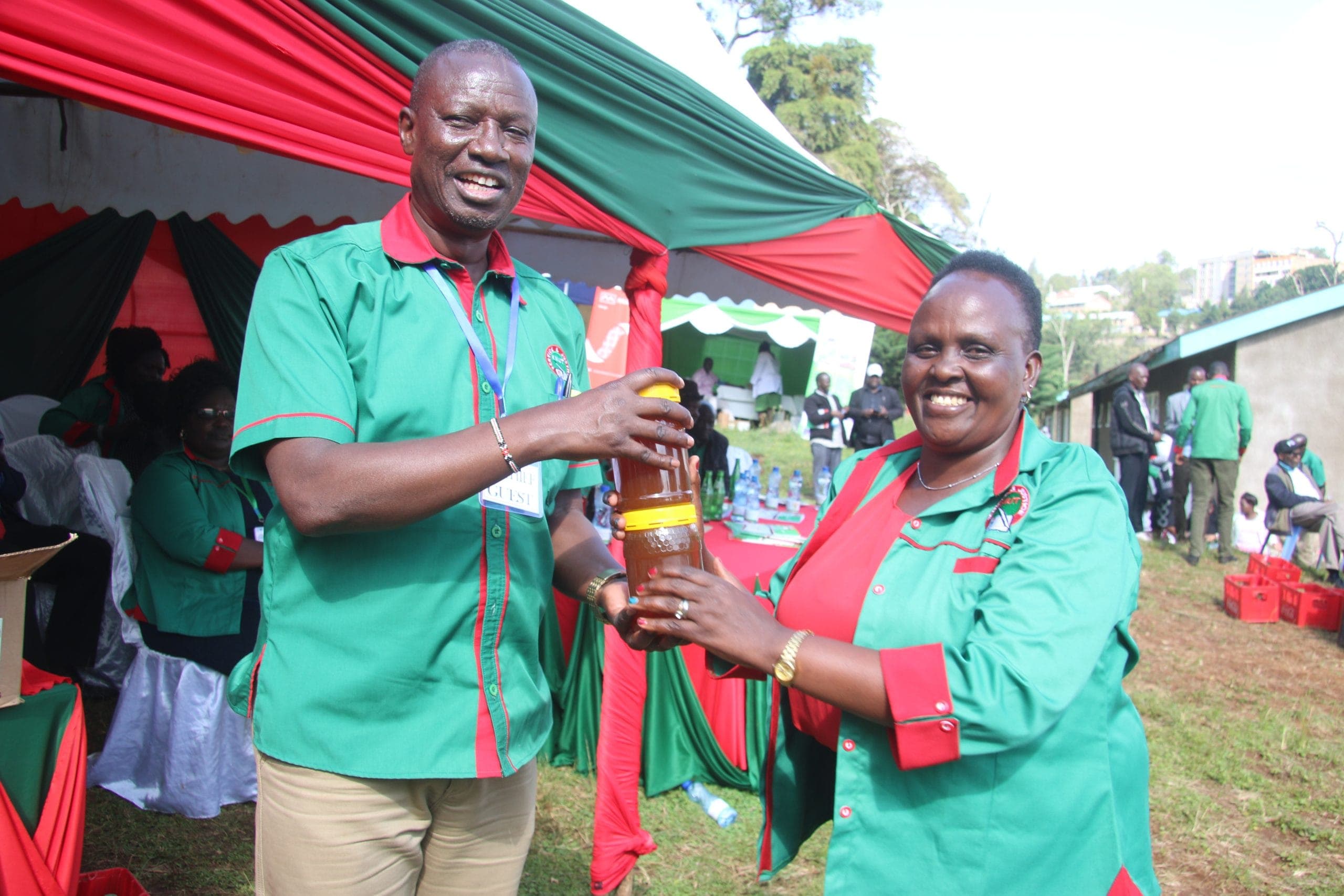Teachers want salary increment through a new CBA