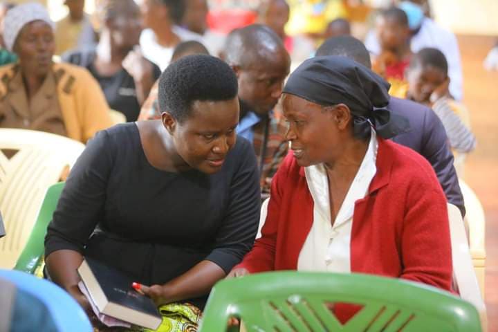 Form groups for economic empowerment, senator urges Nyamira youths