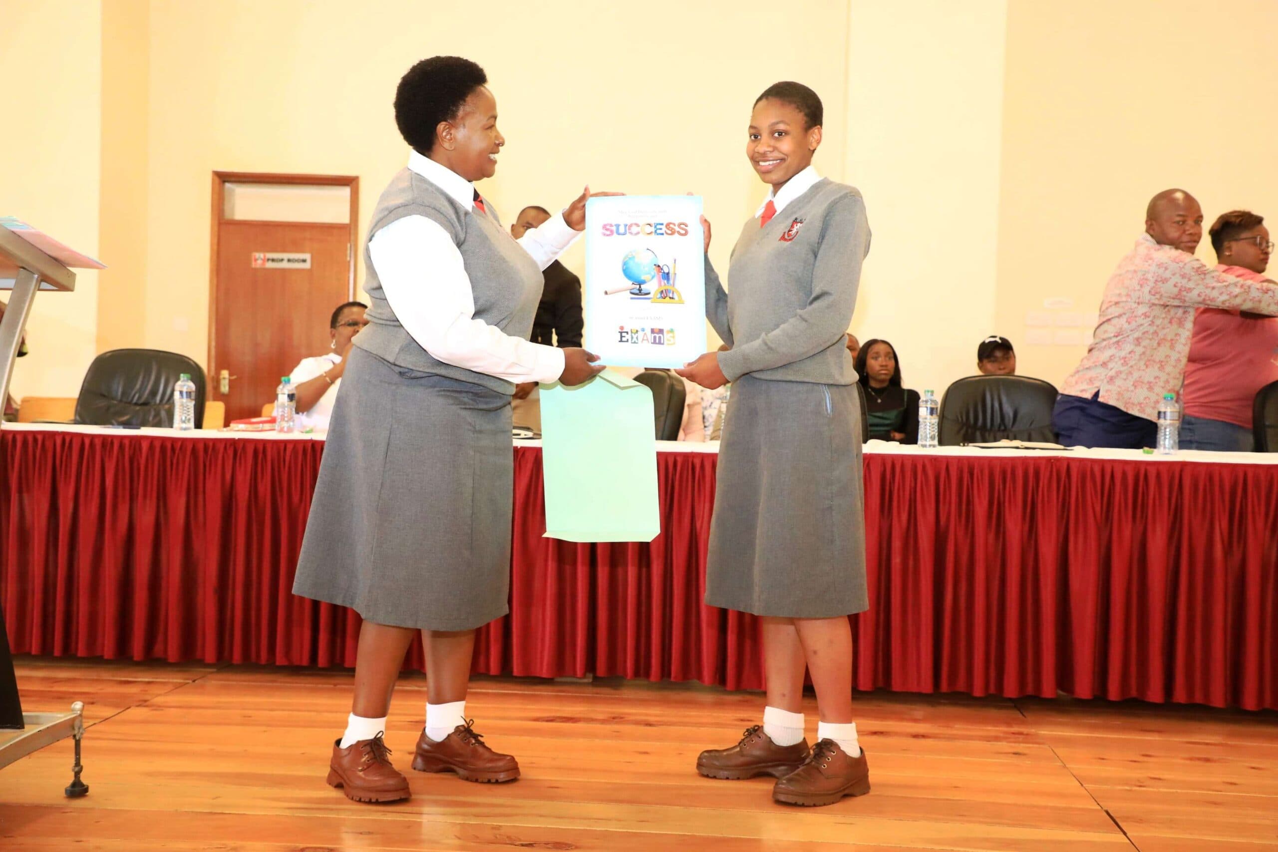 Governor visits former school, asks girls to stay away from bad company image 1