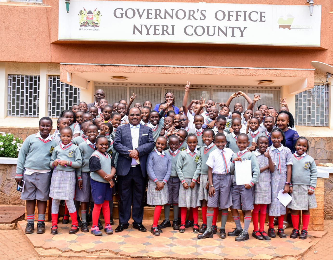 Nyeri Deputy Governor hosts 60 Grade 4 students for civic education