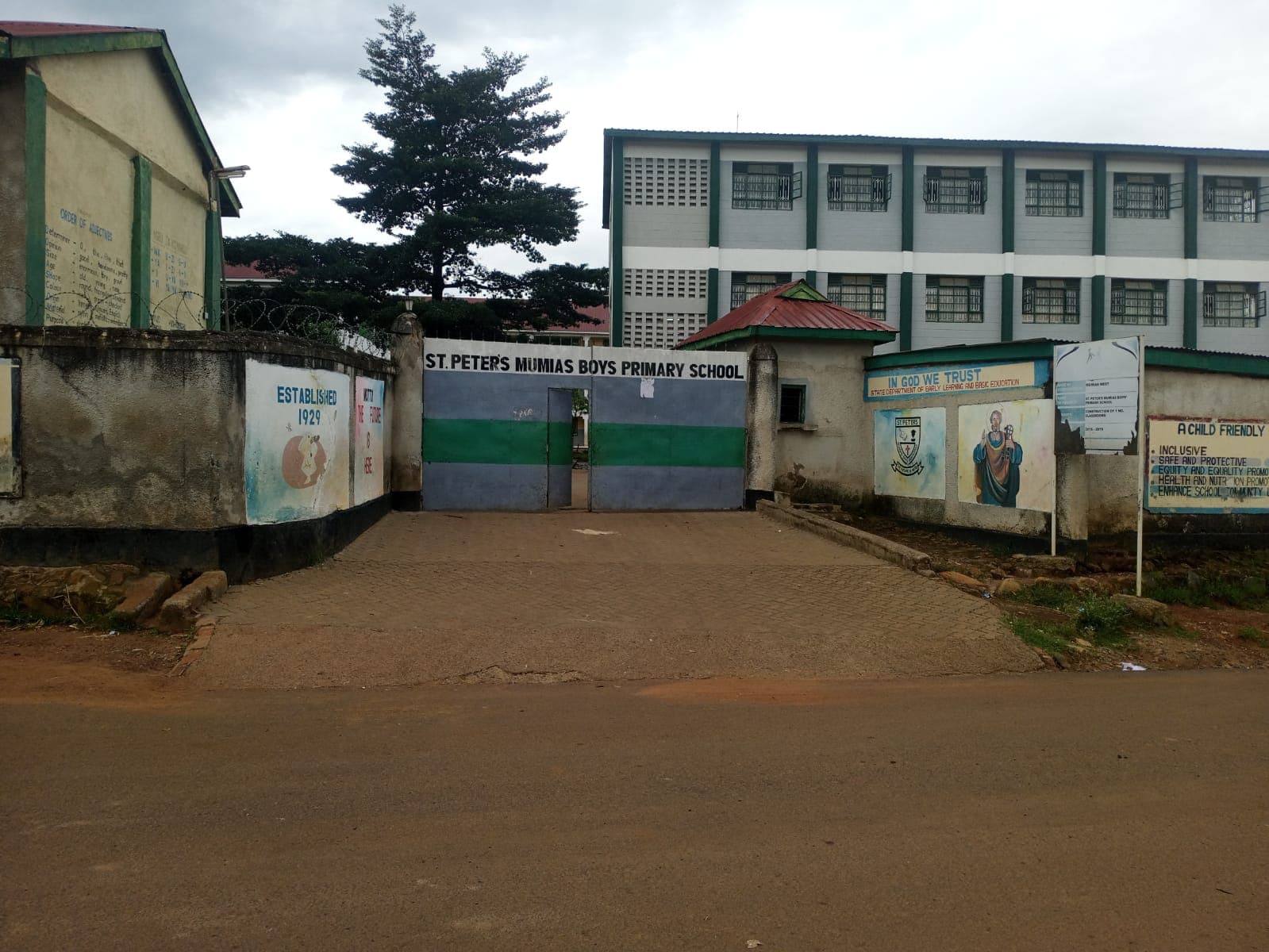 A record 79 candidates score over 400 marks in St Peters Mumias