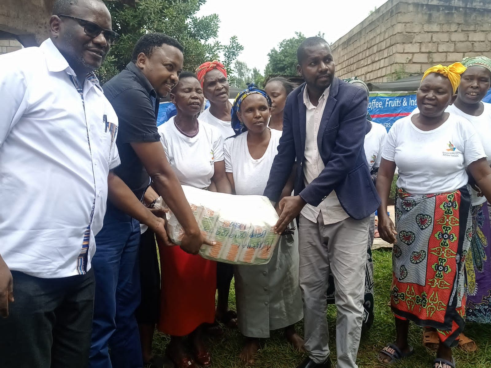 Women team up in waste recycling venture to raise funds for needy children