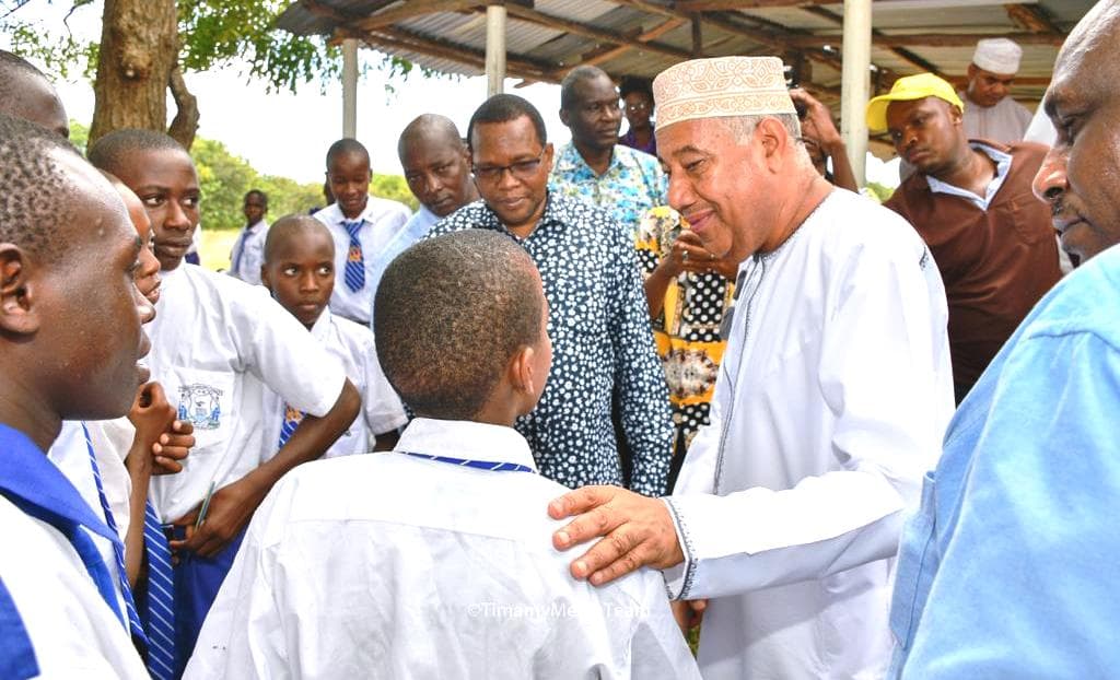 Lamu Governor commits to boost education standards