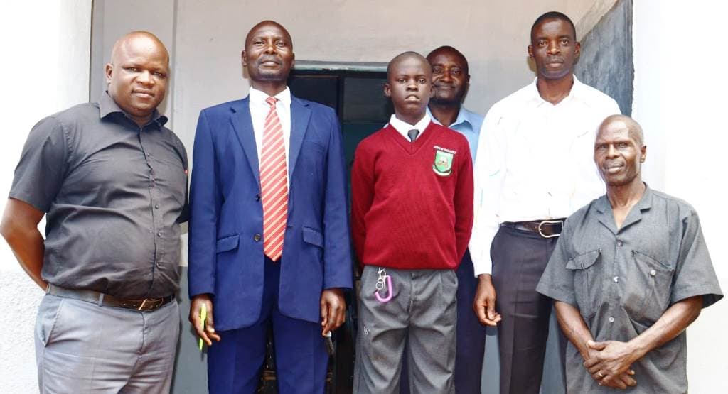 Alumni association in Bungoma to pay full secondary fees for bright student