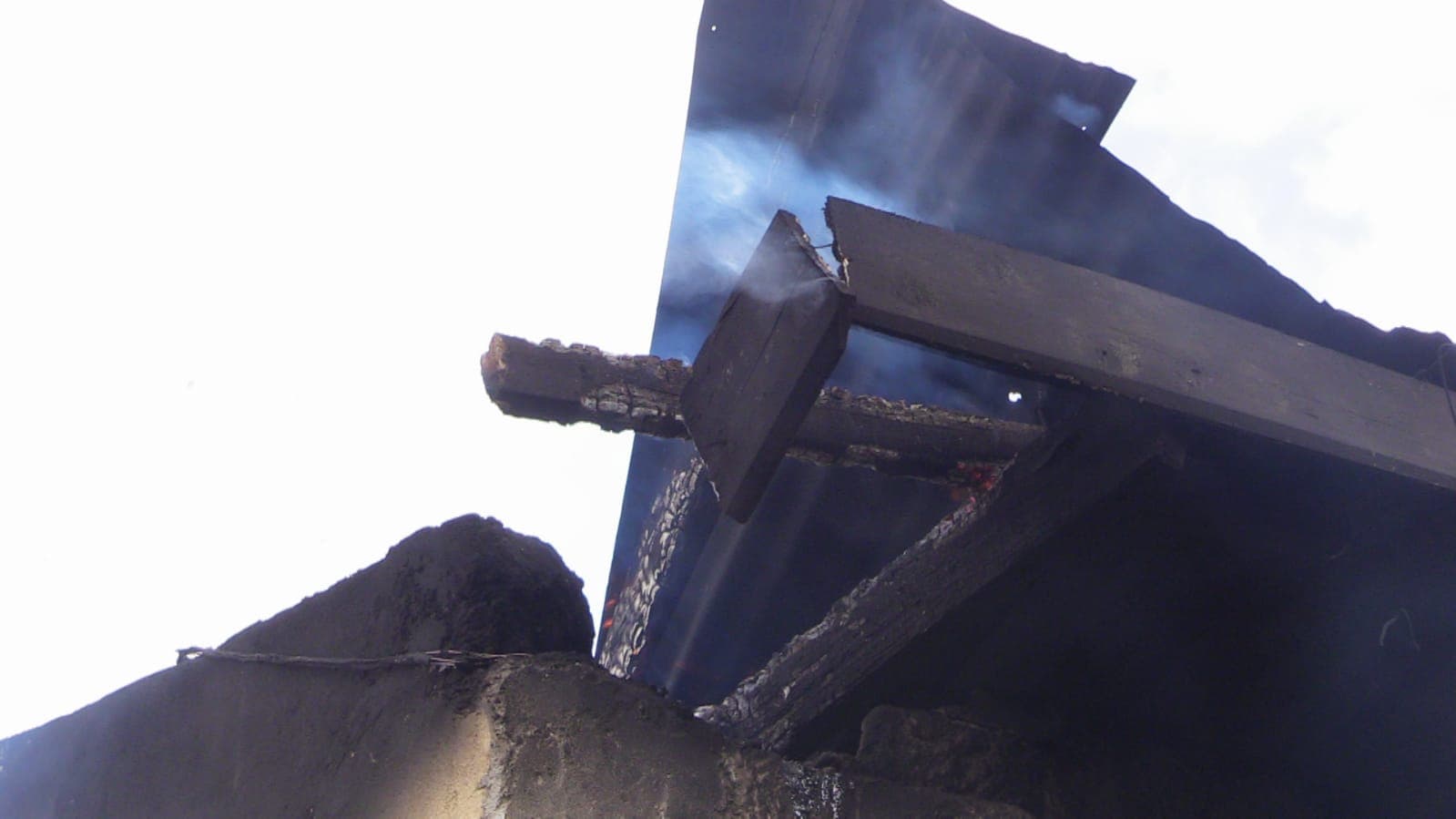 Fierce fire razes down dormitory at Tala High School