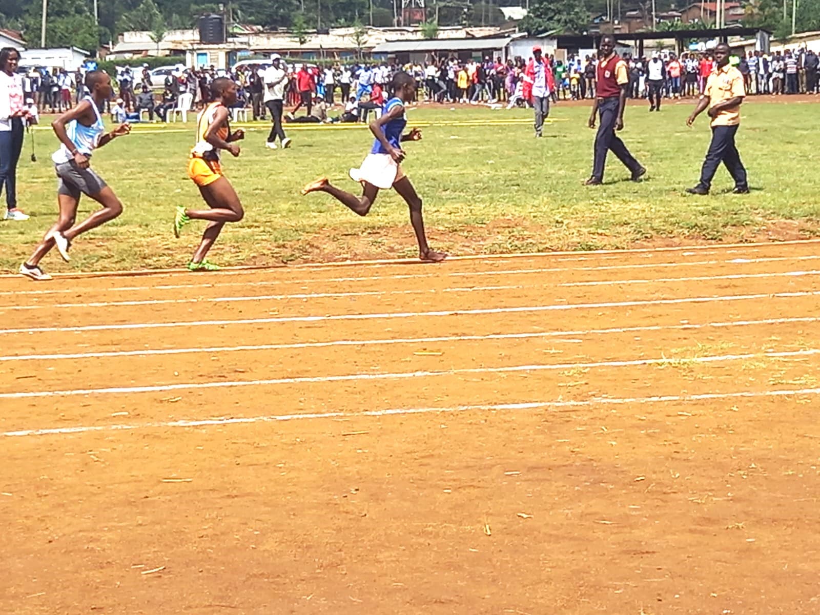 CS Ababu donates KSh100,000 to student who won race running barefoot image 1