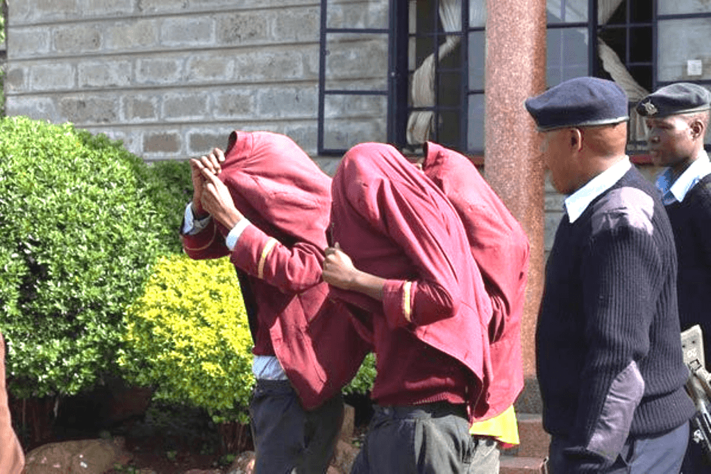 Students found loitering in towns will be arrested, parents warned