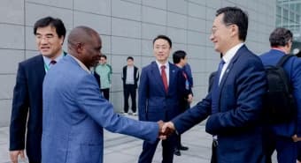 UoN, Beihang University sign MoU to launch a joint tech laboratory