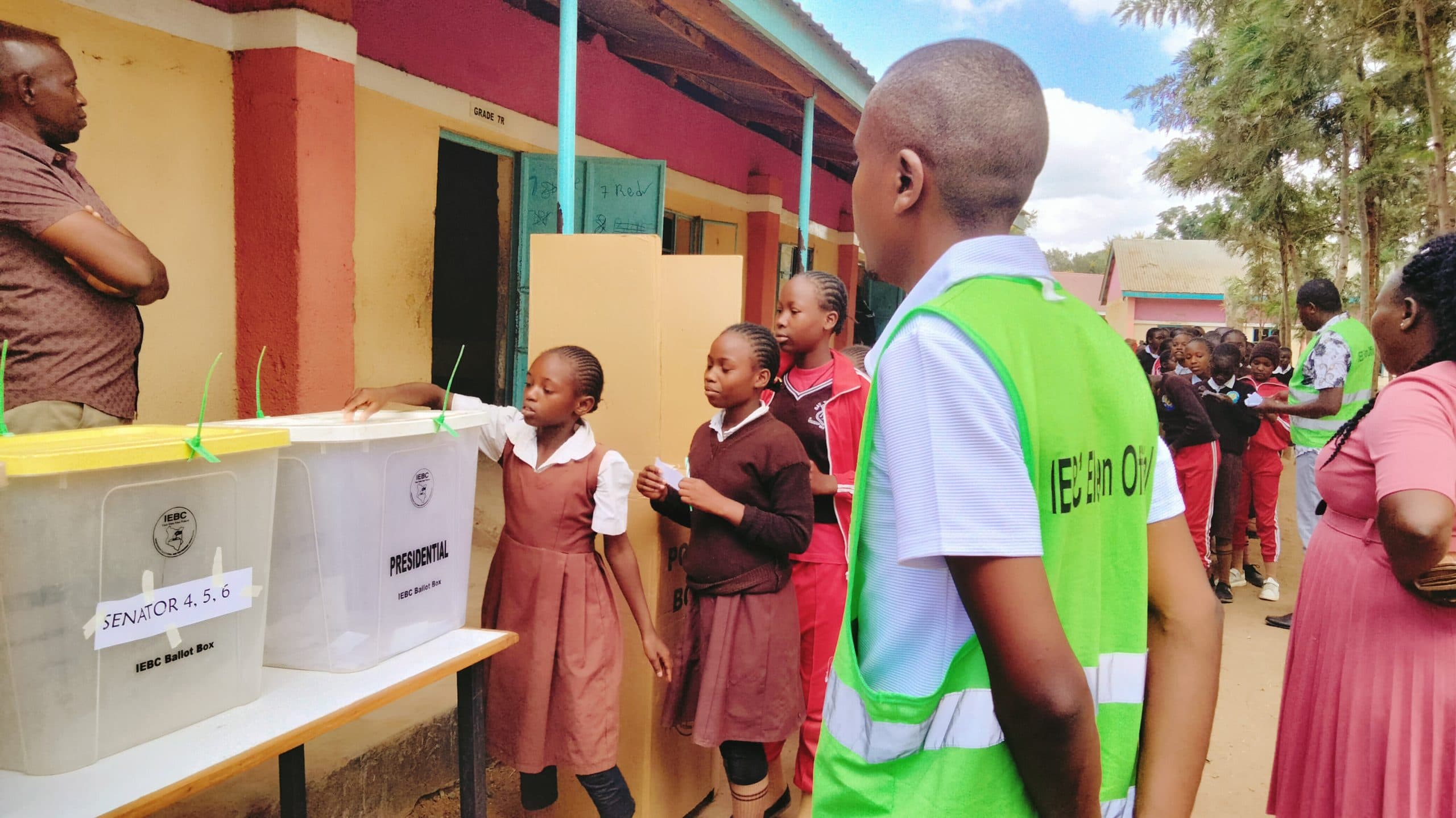 Unoa Comprehensive learners elect leaders in IEBC-supervised polls