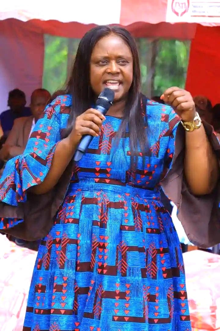 Over 200 girls at Tonga Primary School get sanitary towels from Nyamira Woman Rep