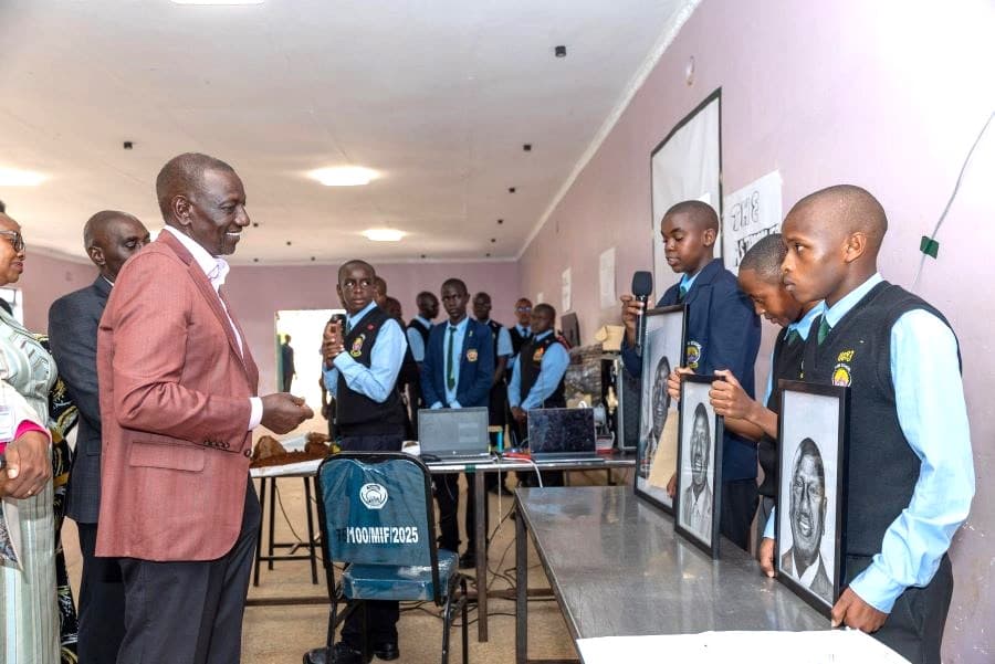 President Ruto dishes out goodies to Njiiri School, bets big on early capitation this term