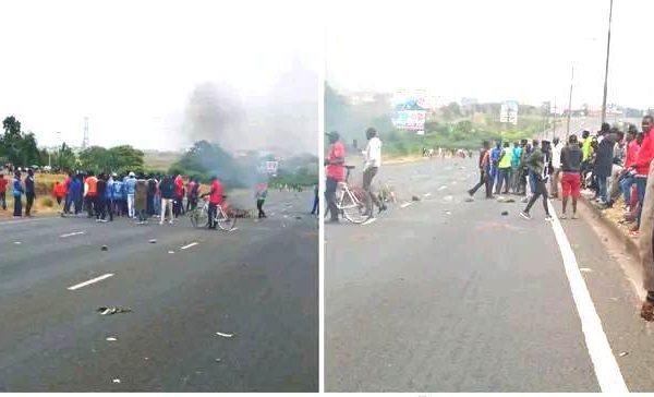 Kenyatta University students go on rampage, disrupt traffic over power outage