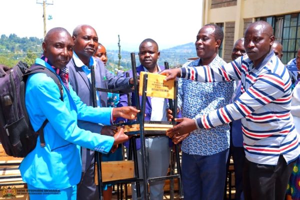 MP in Nyamira issues 1500 lockers, chairs to JSS learners