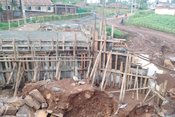 Parents decry sorry state of bridge for school going kids, as heavy rain resumes