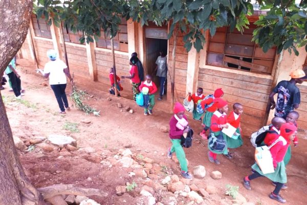 Parents shut down primary school in Machakos over alleged mismanagement by head teacher