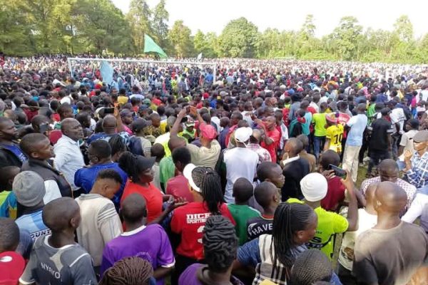 Huge fans overwhelm pitch as Kakamega North School football final match postponed