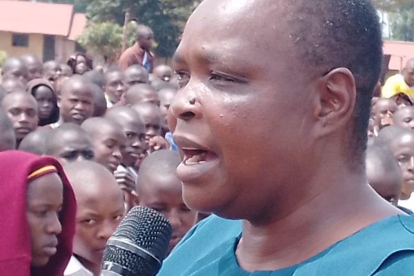 Gucha KNUT boss tips students on how to make good use of their August holiday
