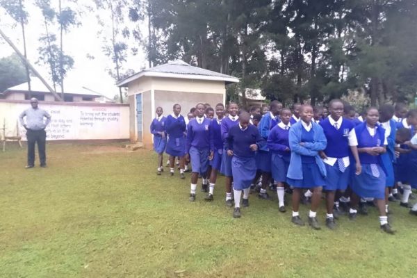 Don’t take her away: Isanjiro Girls in Kakamega North demonstrate over beloved deputy principal’s transfer