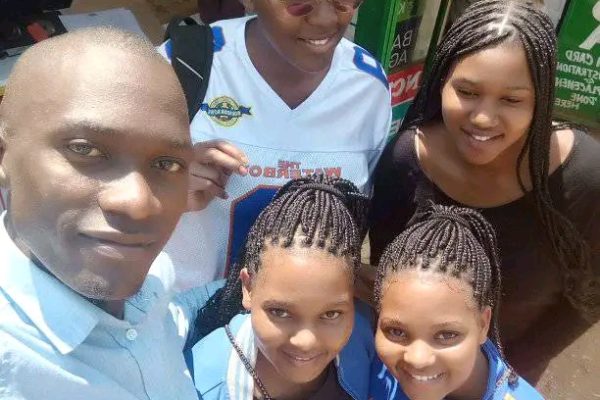 Kisii University identical twins get wild reactions from Kenyans
