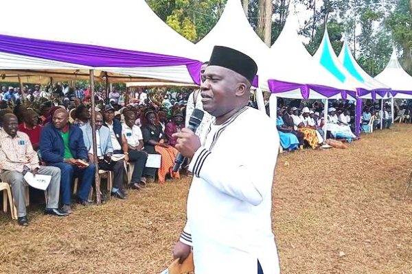 KNUT leaders pay tribute as respected retired teacher is laid to rest in Kakamega