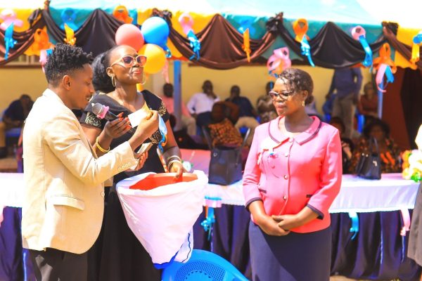 Viral student’s story spurs Akothee, Eric Omondi to rally funds for needy learners