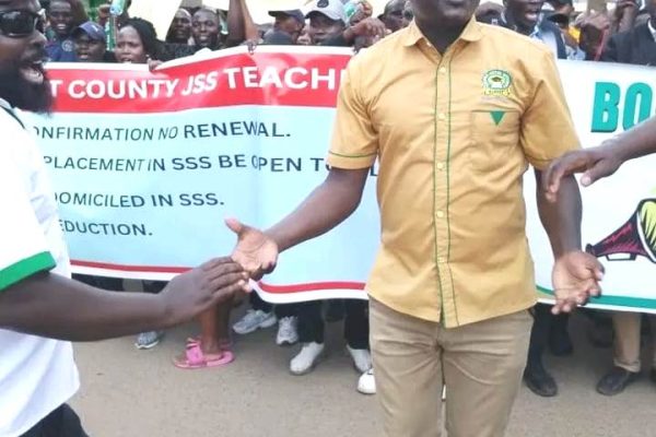 Bomet Kuppet Branch Executive Secretary Peter Bett during the recent JSS teachers demonstrations in Bomet town