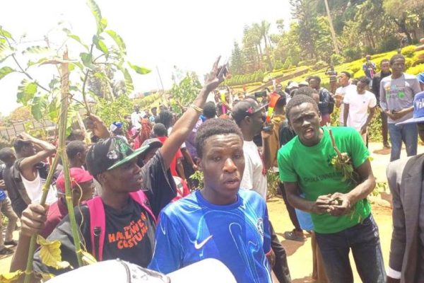 Chuka University procession