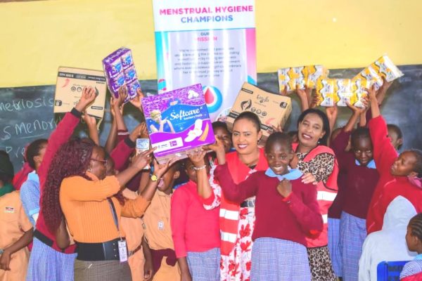 Nyeri MCA Agnes Wachira donates sanitary pads to girls at St. Mathew Tetu Comprehensive School ahead of national exams