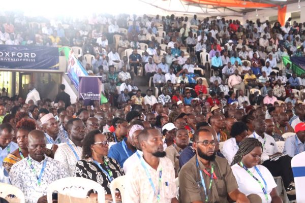 Heads of kenya primary school following the proceeding at shelkh khalif hall in mombsa