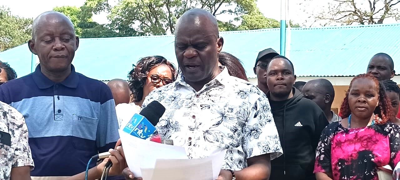 Bungoma DEB, Christ the King junior schools shine in KJSEA results 4 Bungoma D.E.B headteacher Tobias Khisa addressing the media