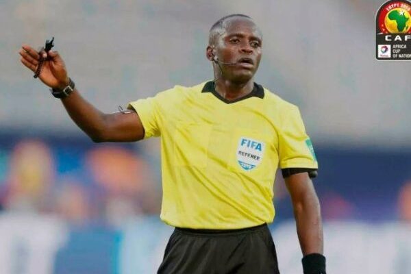 FJfWFHQXoAAnk2Q 600x600 1