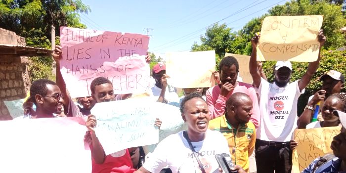 JSS teachers during demonstrations