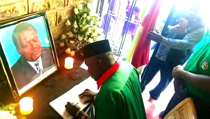 KNUT officials mourn Jirongo, remember him as a defender of teachers 2 Knut second national vice chairperson Aggrey Namisi signing condolences book