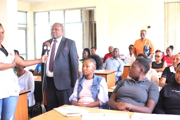 Psychologist warns teachers against late investment, citing depression among retirees 2 Teachers during a seminar. Teachers in the South Rift region have been encouraged to start investing while still in active service instead of waiting until retirement a psychologist has advised
