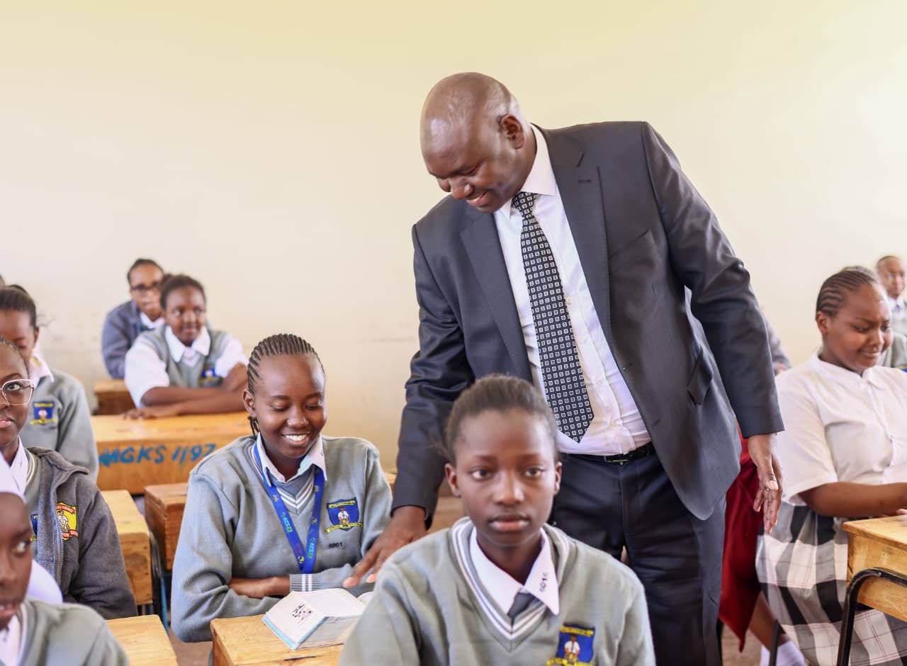 Government considers extending Grade 10 reporting deadline to ensure full transition 2 615143608 1412217407144009 255565917689462976 n