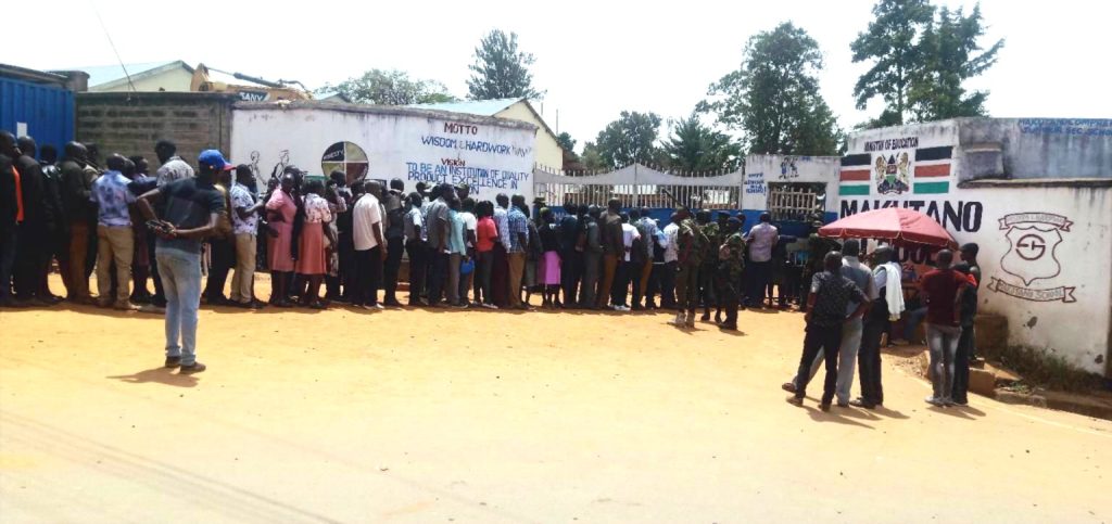 teachers queue during the West Pokot KNUT elections