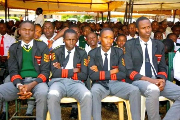 Student leaders in the past summit