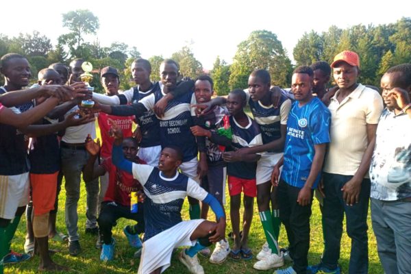 Siwot Secondary School handball team