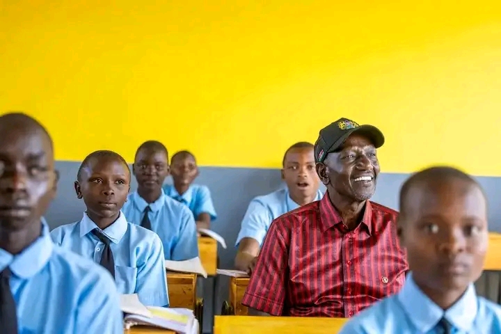President Dr.William Ruto with Cheptais Boys students in class/Photo Kimtai Cherongis 