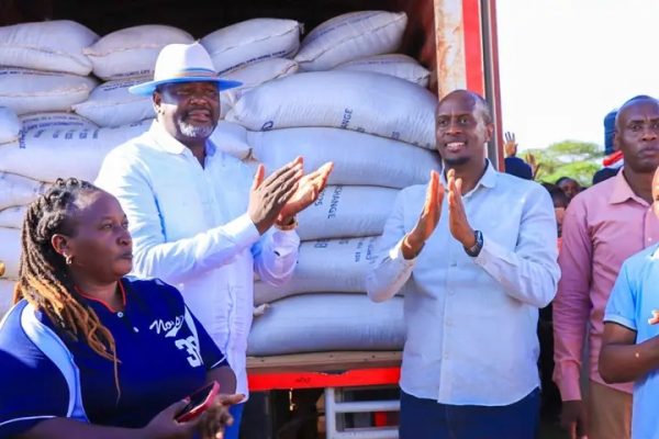 CS Ruku (centre) has launched School Feeding Programme in Machakos County.