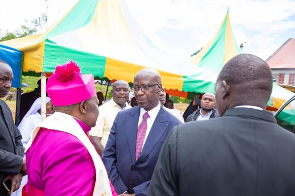 Kisii Diocese Bishop Okemwa Mairura and Bonchari Constituency MP Dr. Charles Onchoke(Centre) with others leaders during the Opening of Nyamokenye Parish