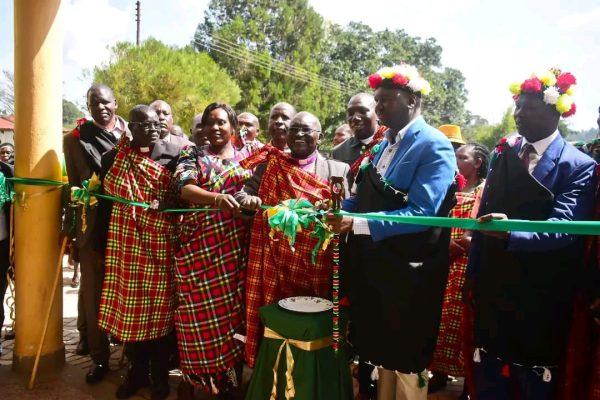 PS Bitok and Joel Arumonyang launching the modern library at Chewoyet