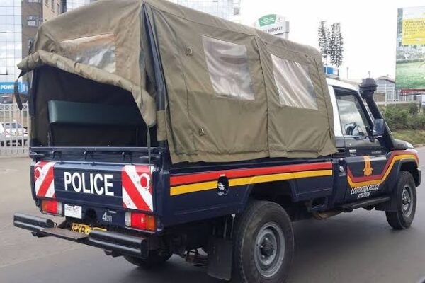 Nyamira County police vehicle ferrying the teacher's body to mortuary