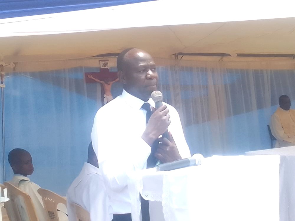 New headteacher Victor Ingosi addressing stakeholders during a thanksgiving Mass at Mukumu Primary School refined