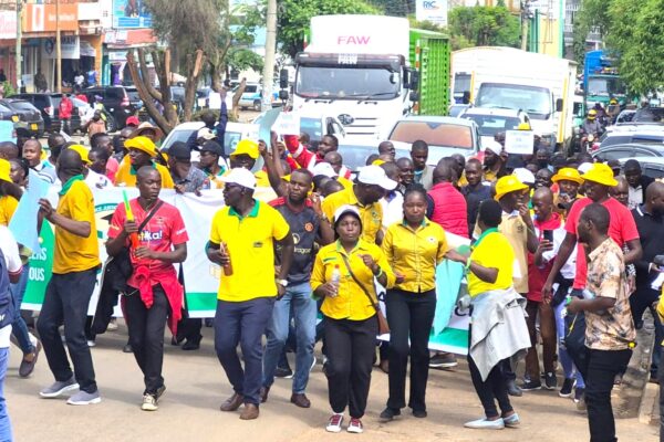 Teachers during the past strike. Schools