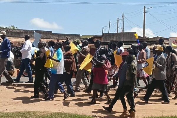 Teachers demonstrating in Makutano town Kapenguria over alleged mismanagement of Ecopillar Sacco