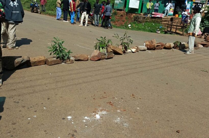 Road barricaded withj stones during motorists strike