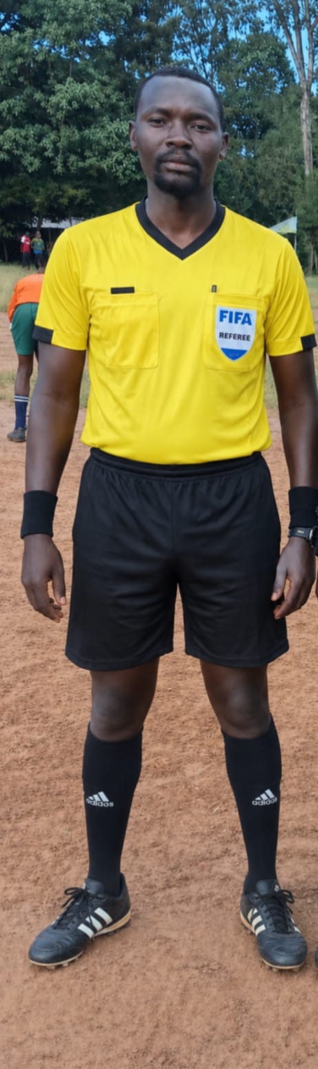 Referee
