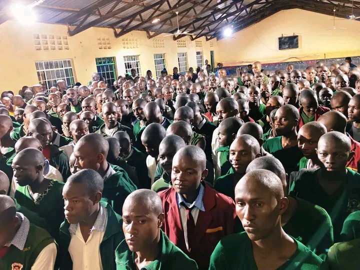 Kivaywa Boys students