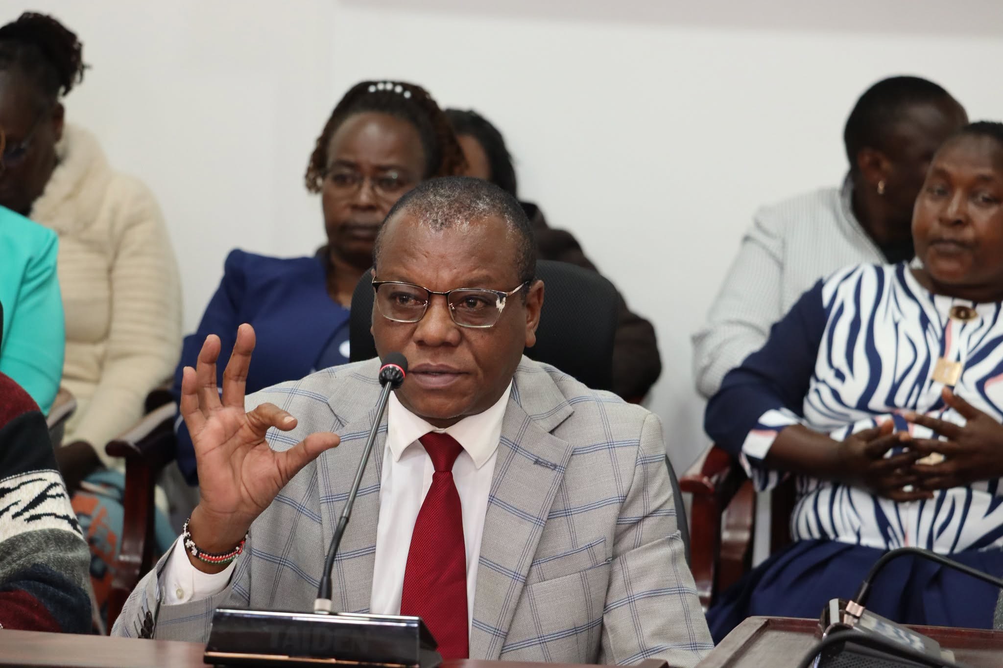 ECDE officers befor the Senate Labour and Social Welfare Committee
